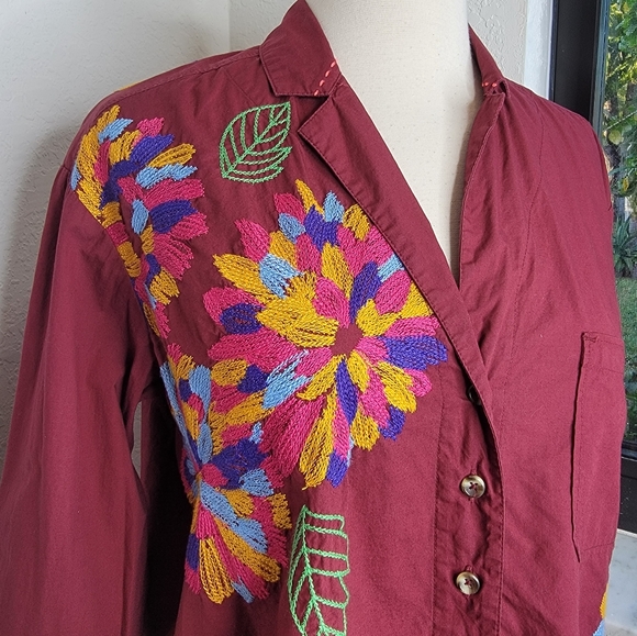 ANTHROPOLOGIE MAEVE Burgundy Embroidered Button Down 4. - Picture 7 of 8